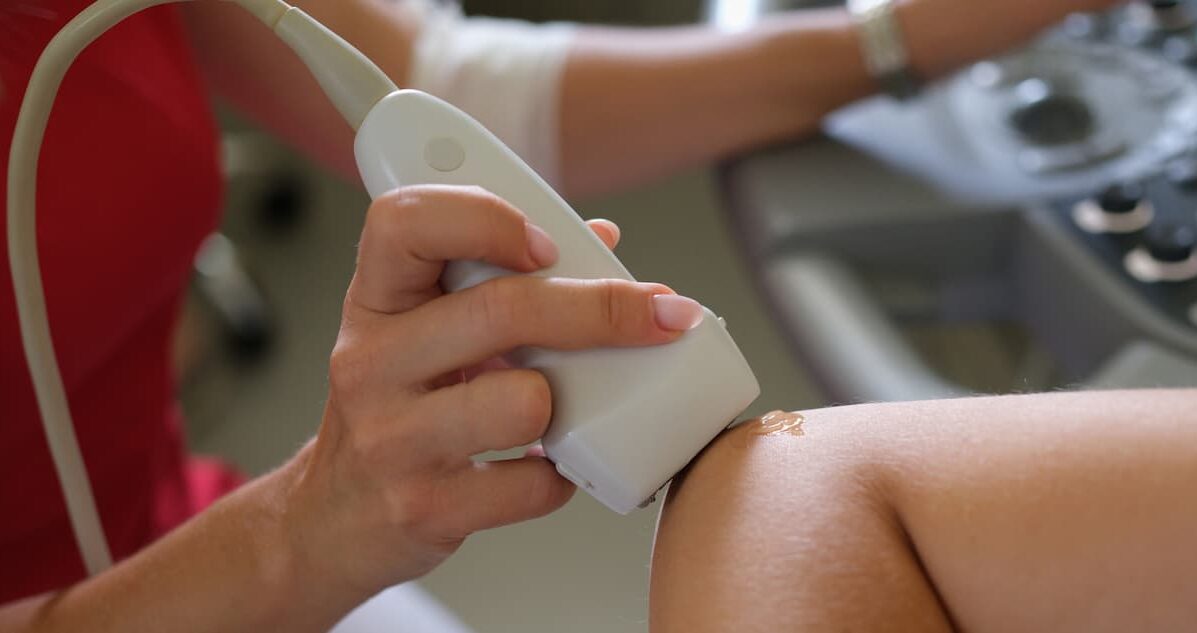 echographie du coude droit